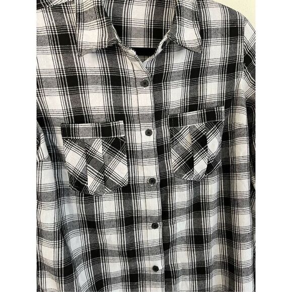 Given Kale Woman Flannel Long Sleeve Shirt Dress, Size Small - Picture 4 of 9
